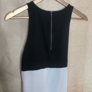 Banana Republican Black & White Sleeveless Blouse
